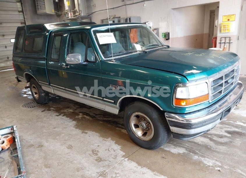 1996 Ford F150 (VIN 1FTEX15N9TKA18520) main photo