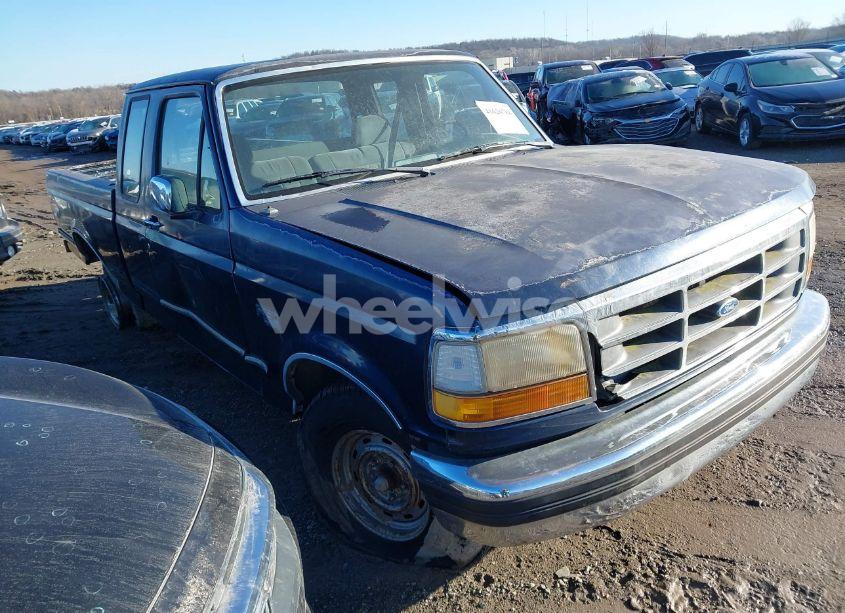 1992 Ford F150 (VIN 1FTEX15Y2NKB95617) main photo