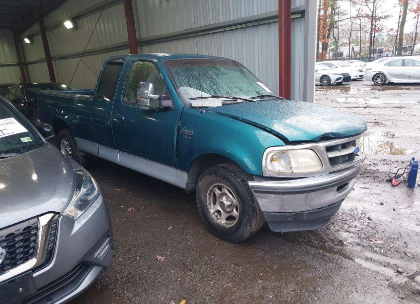 1997 Ford F-150 LARIAT/XL/XLT (VIN 1FTEX17L4VNC93533) main photo