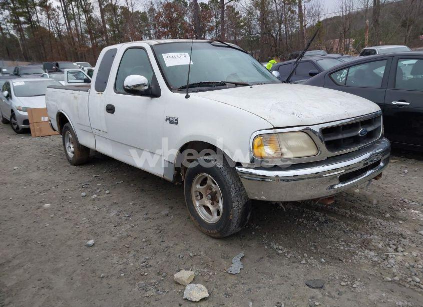 1998 Ford F-150 LARIAT/STANDARD/XL/XLT (VIN 1FTEX17LXWNA03510) main photo