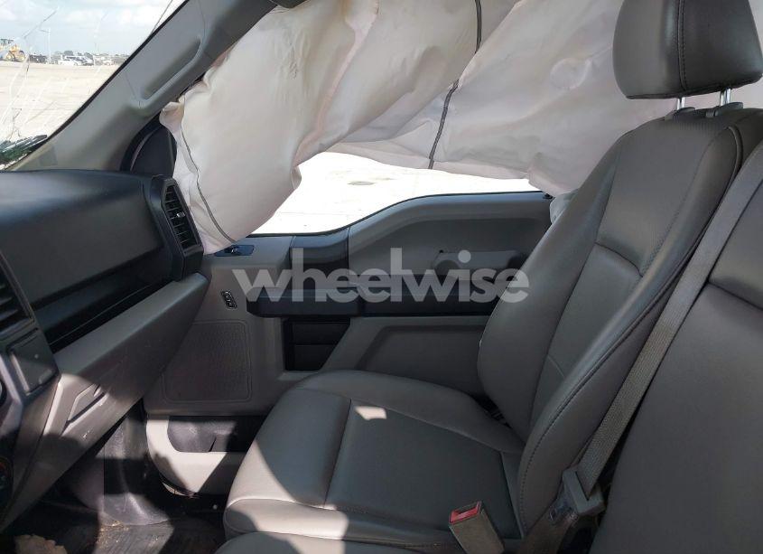 Photo 5 of 2018 Ford F-150 XL (VIN 1FTEX1C52JKF03033)