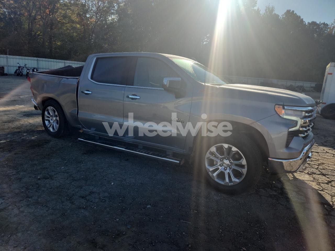 Photo 4 of 2024 CHEVROLET SILVERADO K1500 LTZ (VIN 1FTEX1C57KKE33823)