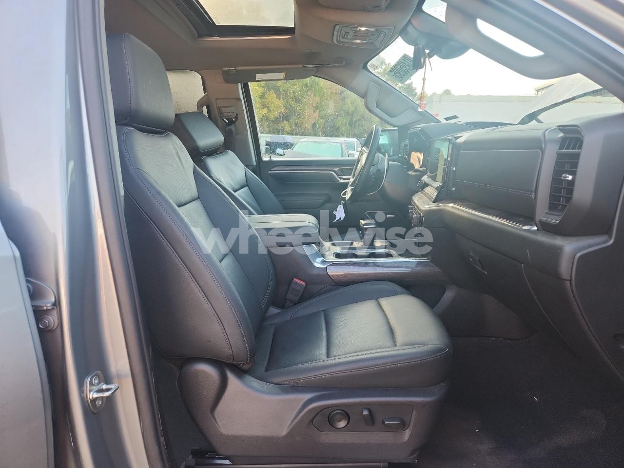 Photo 7 of 2024 CHEVROLET SILVERADO K1500 LTZ (VIN 1FTEX1C57KKE33823)