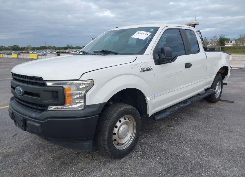Photo 2 of 2018 Ford F-150 XL (VIN 1FTEX1C58JFC16837)