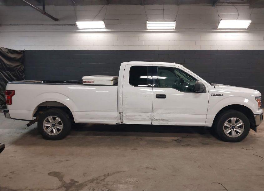 Photo 13 of 2018 Ford F-150 XLT (VIN 1FTEX1C5XJKE08770)