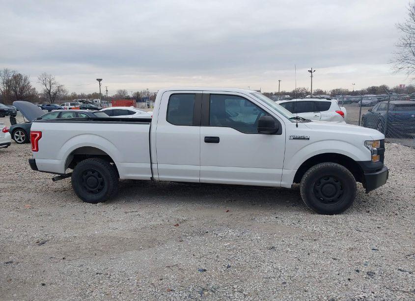 Photo 13 of 2017 Ford F-150 XL (VIN 1FTEX1C84HFC18637)