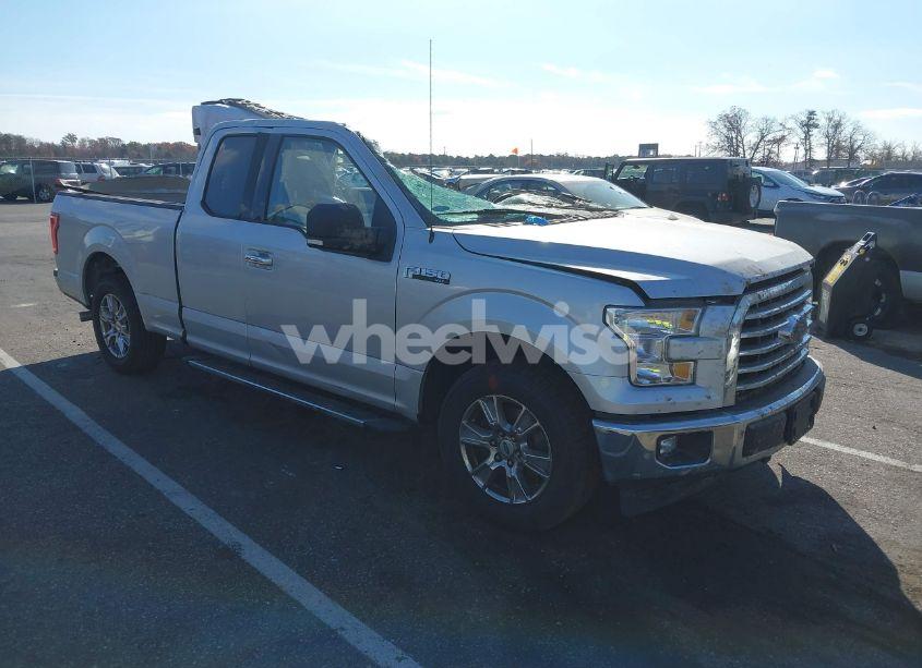 2017 Ford F-150 XLT (VIN 1FTEX1C84HKD37747) main photo