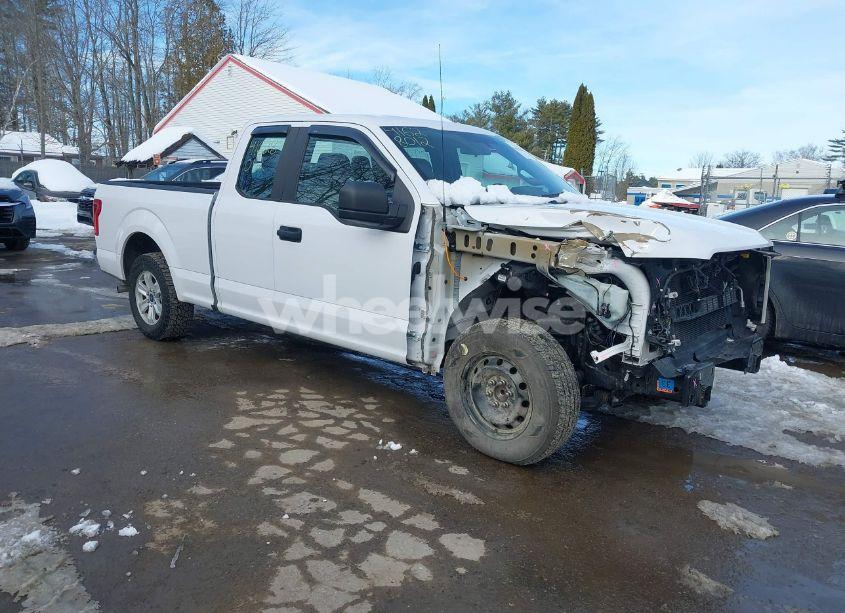 2015 Ford F-150 XL (VIN 1FTEX1C85FKD87134) main photo