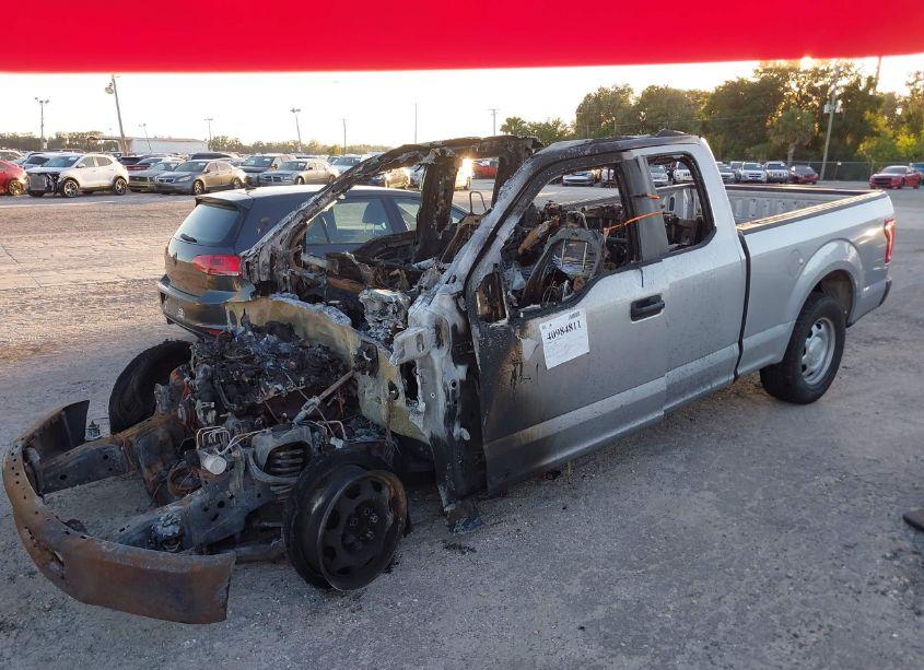 Photo 2 of 2015 Ford F-150 XL (VIN 1FTEX1C87FKE79927)