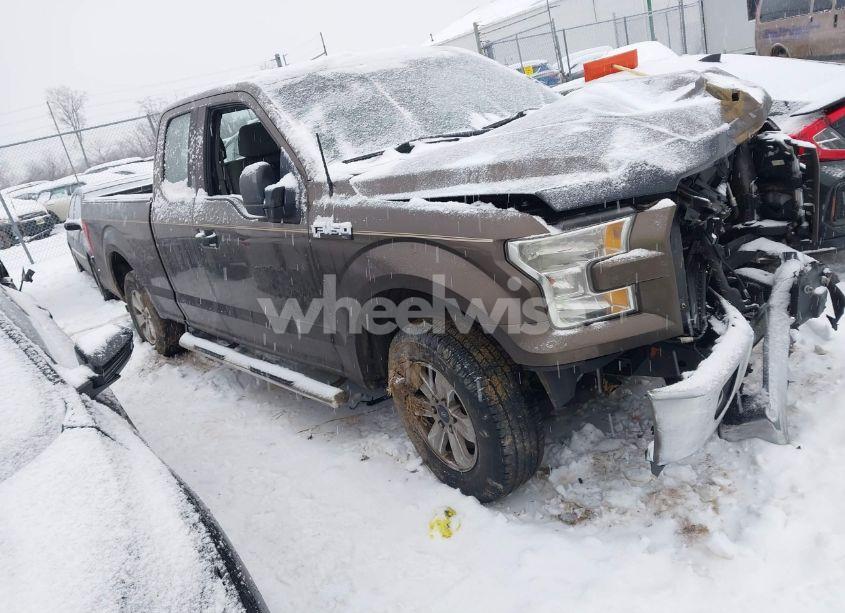 2015 Ford F-150 XL (VIN 1FTEX1C87FKF24039) main photo