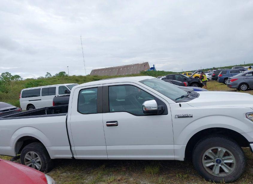 Photo 13 of 2015 Ford F-150 XL (VIN 1FTEX1C89FFA22898)