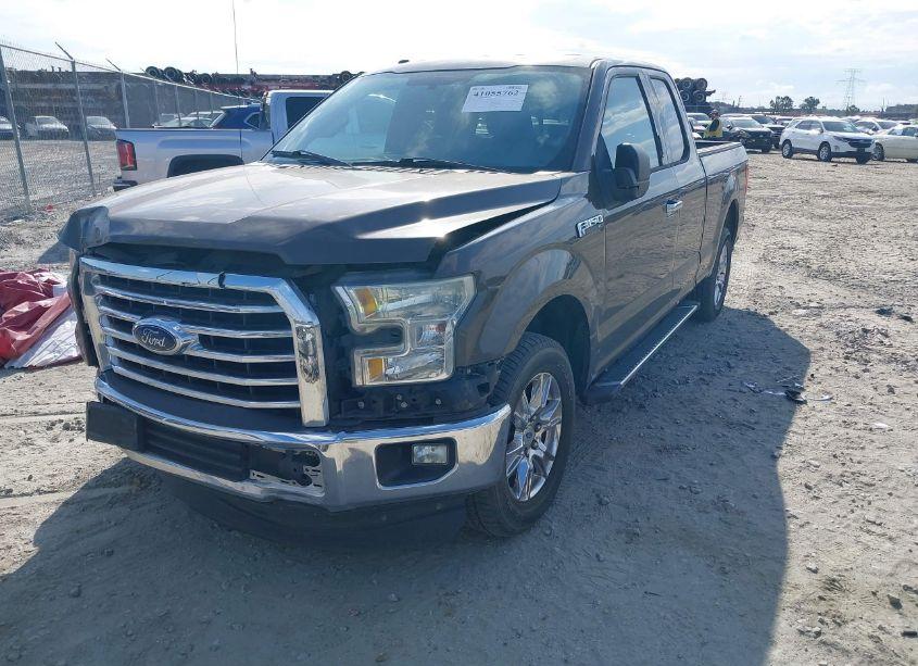 Photo 2 of 2015 Ford F-150 XLT (VIN 1FTEX1C8XFFC85529)