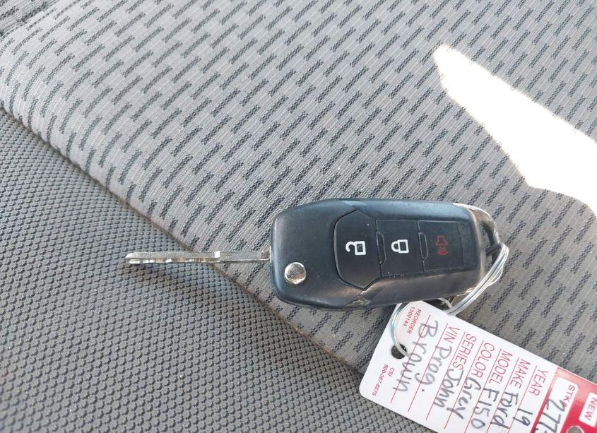 Photo 11 of 2019 Ford F-150 XLT (VIN 1FTEX1CB1KKD12372)