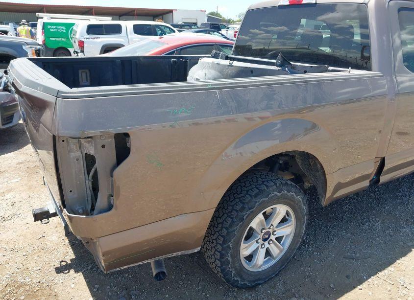 Photo 20 of 2019 Ford F-150 XLT (VIN 1FTEX1CB1KKD12372)