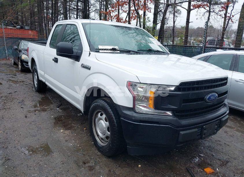 2018 Ford F-150 XL (VIN 1FTEX1CB2JFE14495) main photo