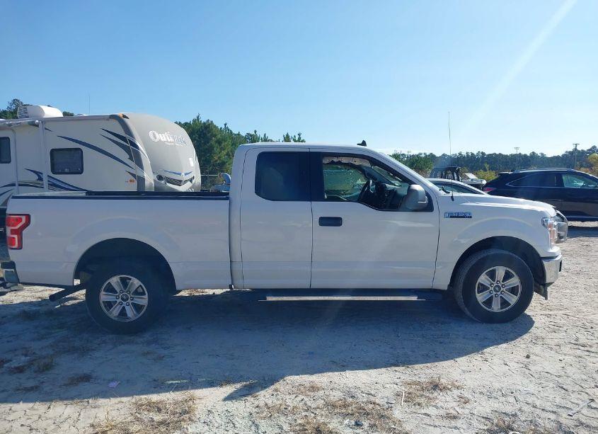 Photo 13 of 2019 Ford F-150 XLT (VIN 1FTEX1CB2KKD02238)