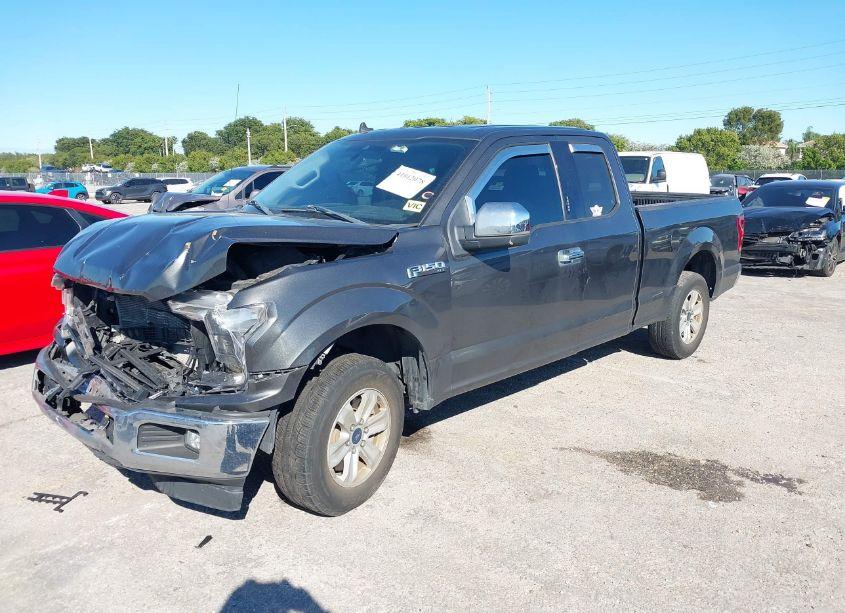 Photo 2 of 2020 Ford F-150 XLT (VIN 1FTEX1CB2LKD36861)