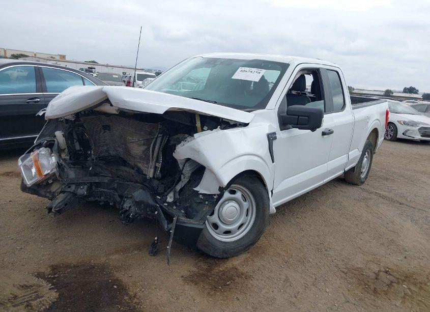 Photo 2 of 2022 Ford F-150 XL (VIN 1FTEX1CB2NKD02471)