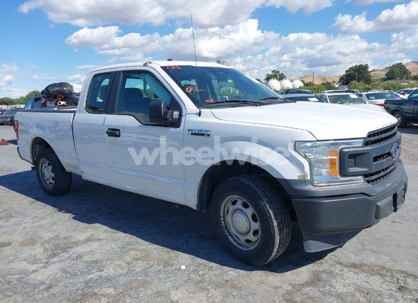 2018 Ford F-150 XL (VIN 1FTEX1CB3JKC85027) main photo