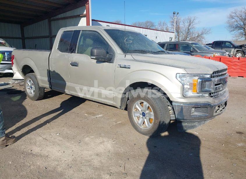 2018 Ford F-150 XLT (VIN 1FTEX1CB4JFA48233) main photo