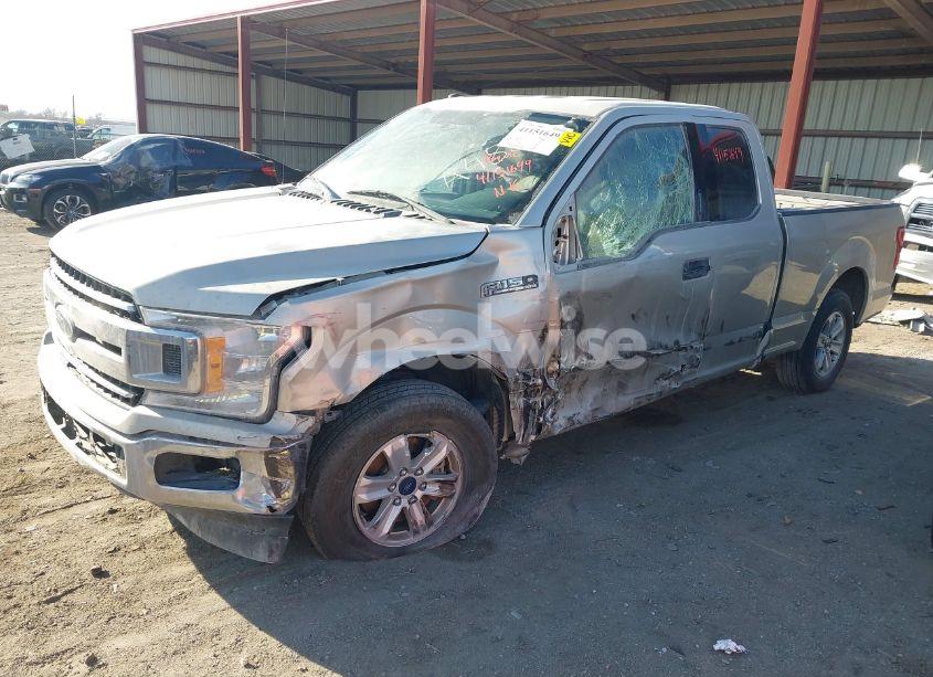 Photo 2 of 2018 Ford F-150 XLT (VIN 1FTEX1CB4JFA48233)