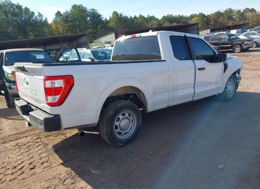 Photo 4 of 2022 Ford F-150 XL (VIN 1FTEX1CB5NKF25734)