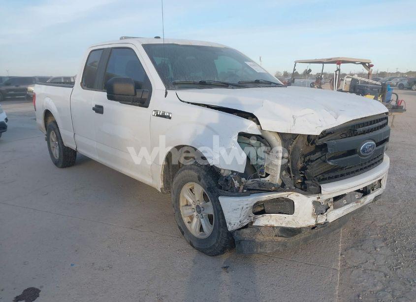 2018 Ford F-150 XL (VIN 1FTEX1CB9JKC40240) main photo