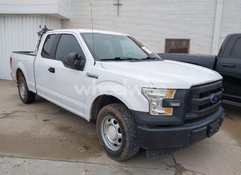 2017 Ford F-150 XL (VIN 1FTEX1CF3HKC49478) main photo