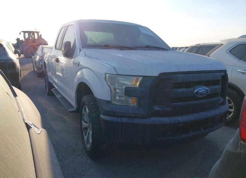 2015 Ford F-150 XL (VIN 1FTEX1CF4FFA67844) main photo