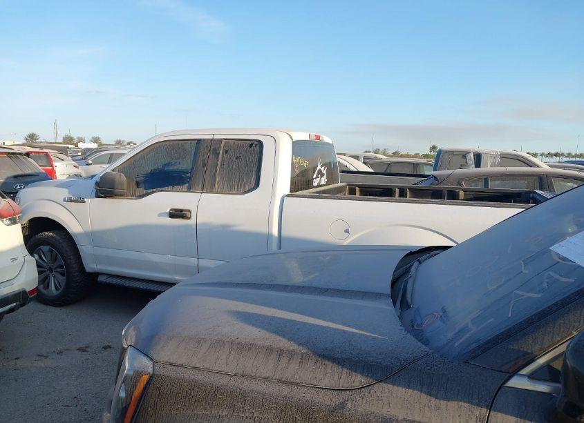 Photo 14 of 2015 Ford F-150 XL (VIN 1FTEX1CF4FFA67844)