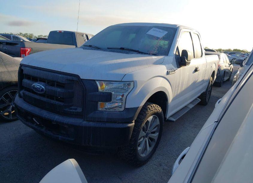 Photo 2 of 2015 Ford F-150 XL (VIN 1FTEX1CF4FFA67844)