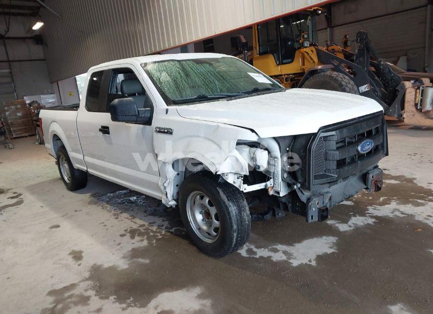 2015 Ford F-150 XL (VIN 1FTEX1CF4FFB05038) main photo