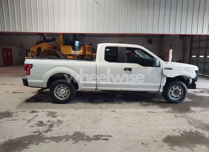 Photo 13 of 2015 Ford F-150 XL (VIN 1FTEX1CF4FFB05038)