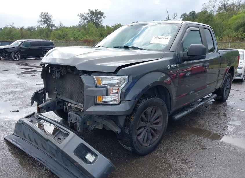 Photo 2 of 2017 Ford F-150 XL (VIN 1FTEX1CF7HFC49721)