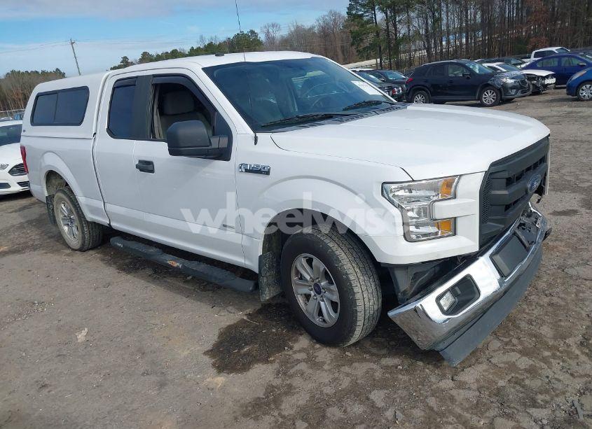 2017 Ford F-150 XL (VIN 1FTEX1CG3HKC91769) main photo