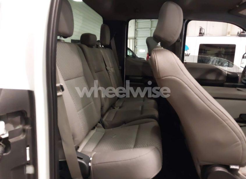 Photo 8 of 2015 Ford F-150 XLT (VIN 1FTEX1CG5FKD31637)