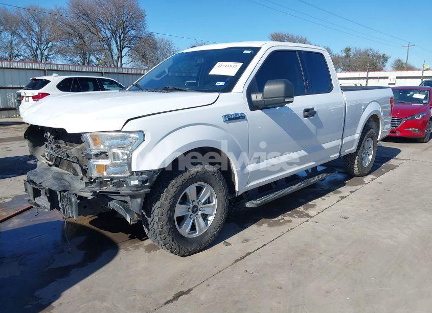 Photo 2 of 2017 Ford F-150 XLT (VIN 1FTEX1CG5HKC87769)