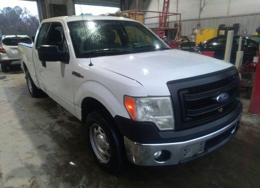2013 Ford F-150 XL (VIN 1FTEX1CM4DFB26256) main photo