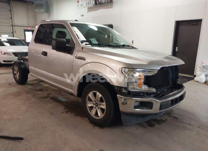 2018 Ford F-150 XLT (VIN 1FTEX1CP0JFC91565) main photo