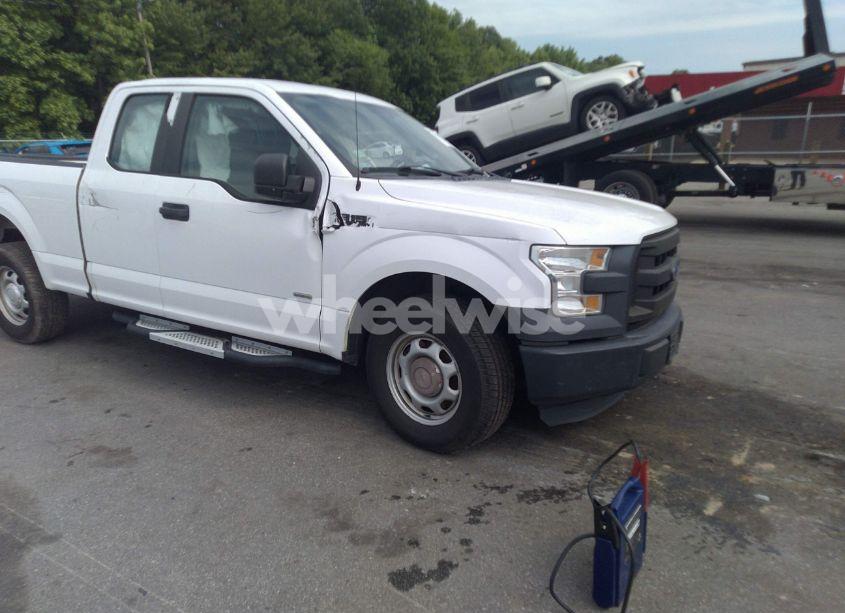 2015 Ford F-150 XL (VIN 1FTEX1CP2FKE07332) main photo