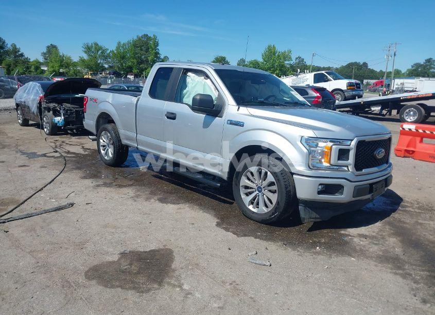 2018 Ford F-150 XL (VIN 1FTEX1CP3JFC11109) main photo