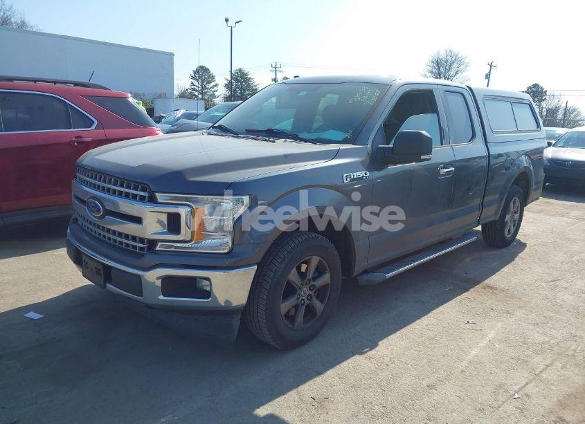 Photo 2 of 2018 Ford F-150 XLT (VIN 1FTEX1CP4JFB96443)