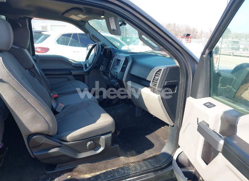 Photo 5 of 2018 Ford F-150 XLT (VIN 1FTEX1CP4JFB96443)