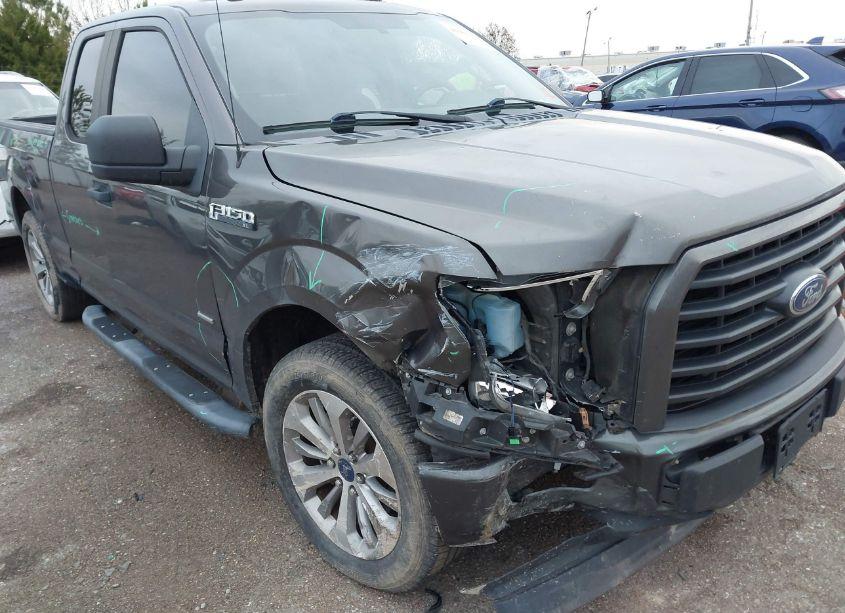 2017 Ford F-150 XL (VIN 1FTEX1CP6HKC57700) main photo