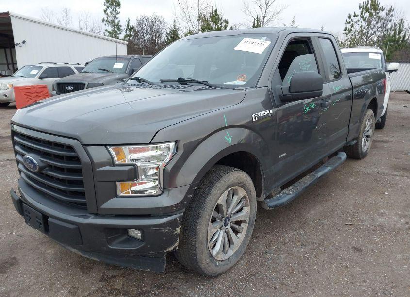 Photo 2 of 2017 Ford F-150 XL (VIN 1FTEX1CP6HKC57700)