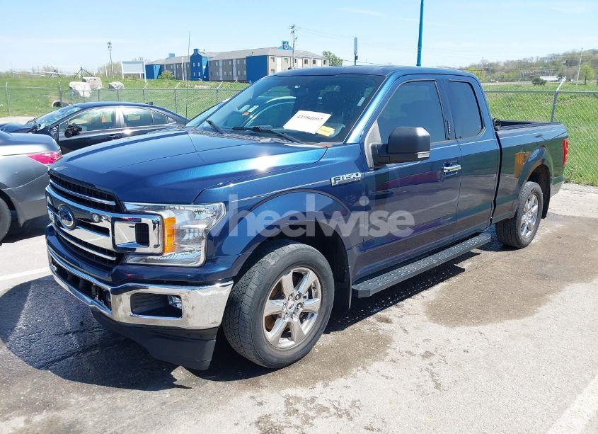Photo 2 of 2018 Ford F-150 XLT (VIN 1FTEX1CP6JFE07304)