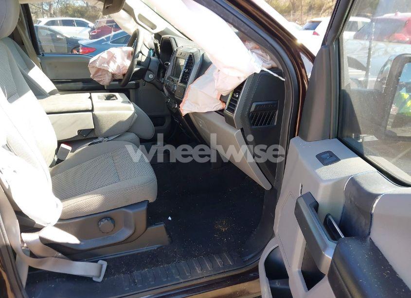 Photo 5 of 2019 Ford F-150 LARIAT/XL/XLT (VIN 1FTEX1CPXKKC64589)