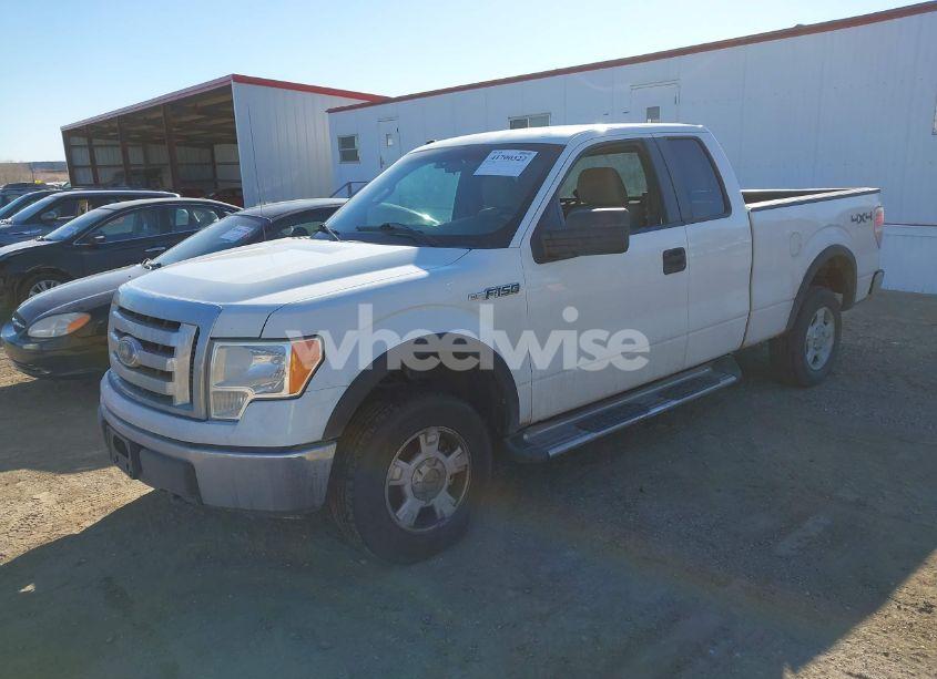 Photo 2 of 2010 Ford F-150 XLT (VIN 1FTEX1E82AFA70944)