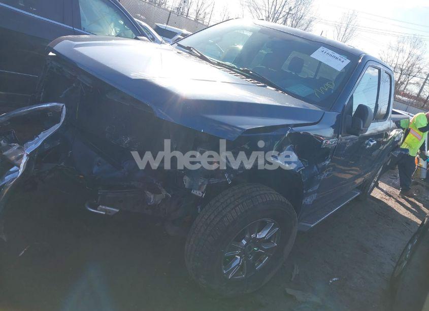 Photo 2 of 2015 Ford F-150 XLT (VIN 1FTEX1E89FKE27941)