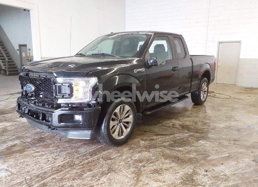 Photo 2 of 2018 Ford F-150 XL (VIN 1FTEX1EP1JKE74560)